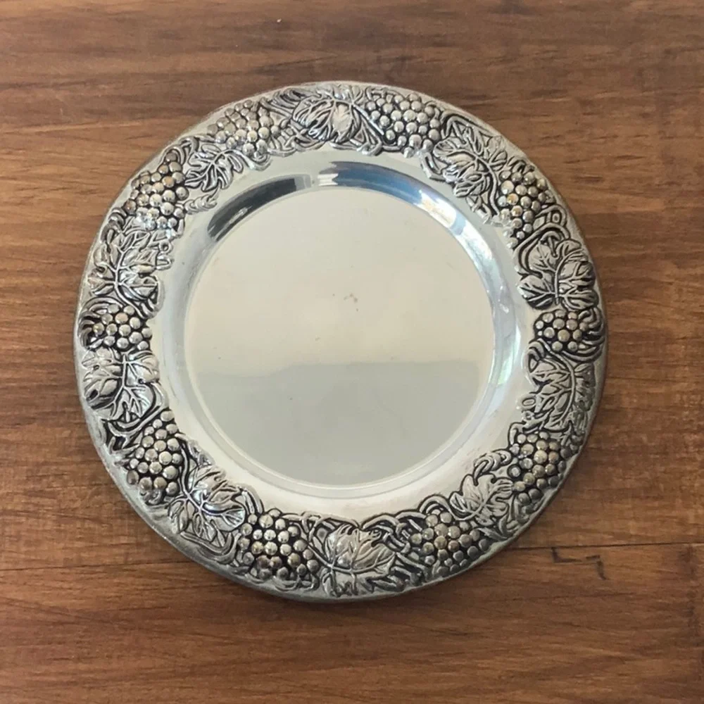 Set of 4 Godinger Silver-Plated Grapevine Wine Coasters (5in) [b]
